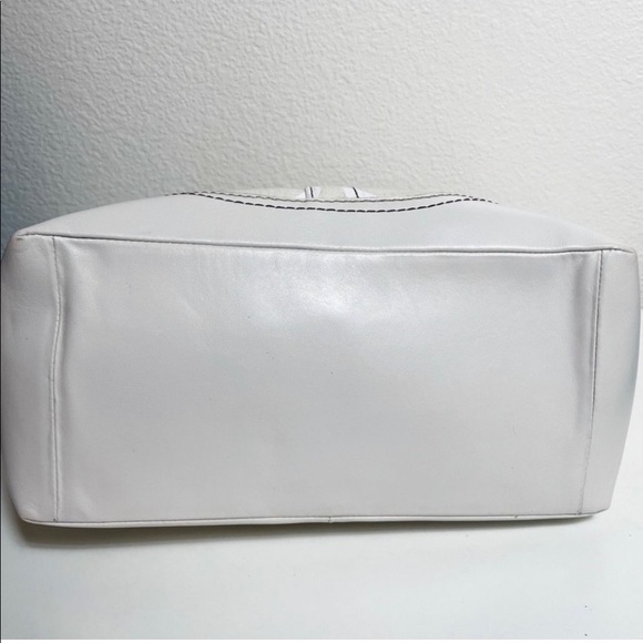 Coach cream leather and canvas bag. Like new condition. - Picture 6 of 8